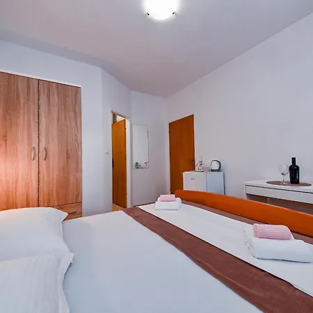Appartement Sobe Juros