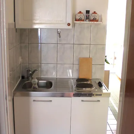 Sobe Juros * Baška Voda