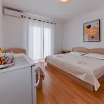 Appartement Sobe Juros